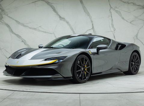 Ferrari SF90 Stradale ASSETTO FIORANO 1