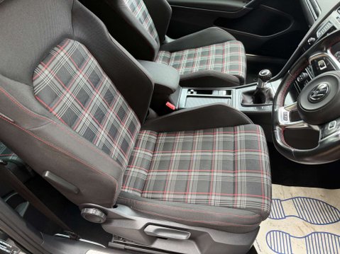 Volkswagen Golf 2.0 Golf GTi Performance 3dr 12