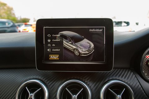 Mercedes-Benz A Class A 200 AMG LINE EXECUTIVE 31