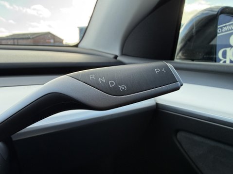 Tesla Model Y (Dual Motor) Long Range SUV 5dr Electric Auto 4WDE (384 bhp) 34