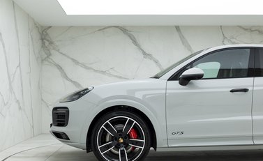 Porsche Cayenne GTS Coupé 24