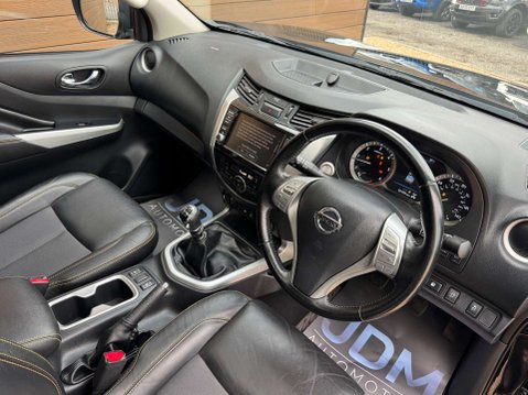 Nissan Navara 2.3 Navara N-Guard dCi 4WD 5dr 22