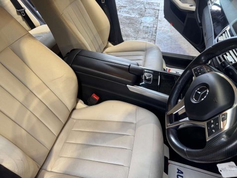 Mercedes-Benz E Class 3.0 E350 AMG Night Edition Bluetec Auto 4dr 44
