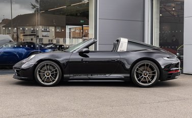 Porsche 911 Targa (992) 50 Years Porsche Design Edition 3