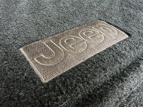 Jeep Wrangler CHELSEA TRUCK 72