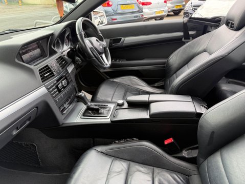 Mercedes-Benz E Class 2.1 E250 CDI BlueEfficiency Sport Cabriolet G-Tronic+ Euro 5 (s/s) 2dr 32