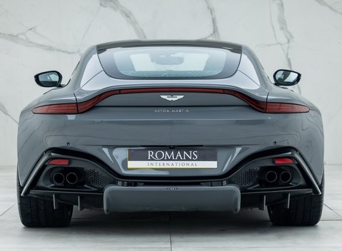 Aston Martin Vantage 5