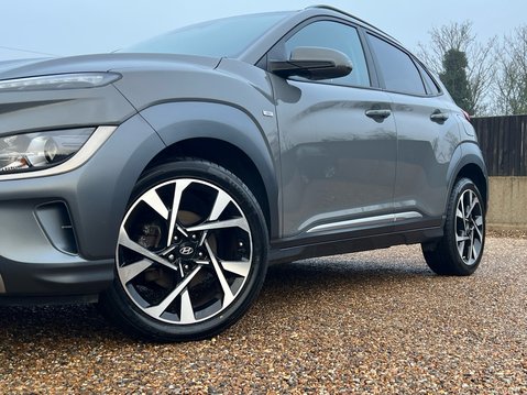 Hyundai KONA T-GDI PREMIUM MHEV 15