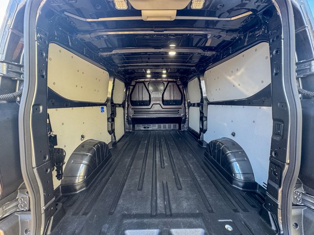 Ford Transit Custom LWB L2H1 Low Roof Trail 320 Air Con Alloys Camera Sensors SELECT 9