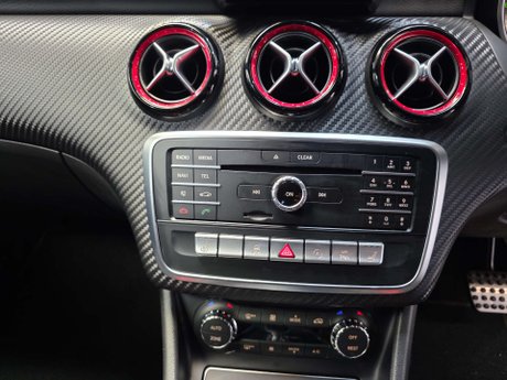 Mercedes-Benz A Class 2.0 A45 AMG Hatchback 5dr Petrol SpdS DCT 4MATIC Euro 6 (s/s) (381 ps) 41