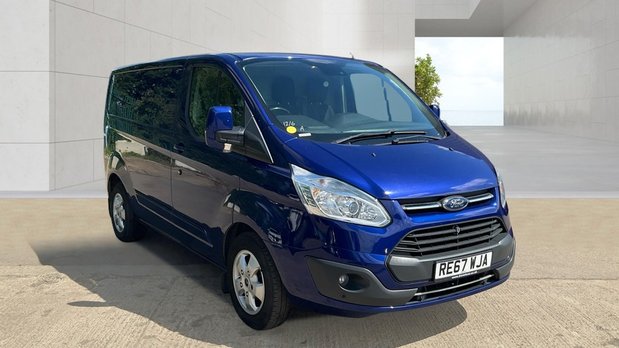 Ford Transit Custom SWB L1H1 Low Roof Limited Air Con Alloys Sensors EURO 6 NO VAT 2