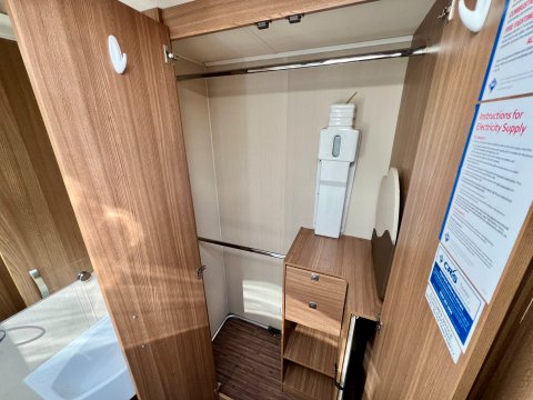 Compass Corona 462  24