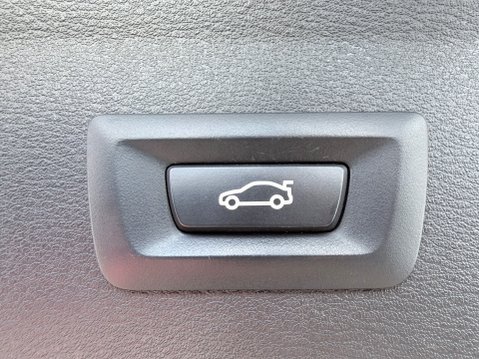 BMW X1 2.0 XDRIVE20D XLINE AUTOMATIC 17