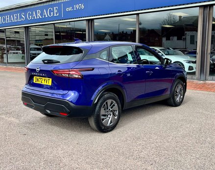 Nissan Qashqai 1.3 Qashqai Acenta Premium DiG-T MHEV 5dr 8