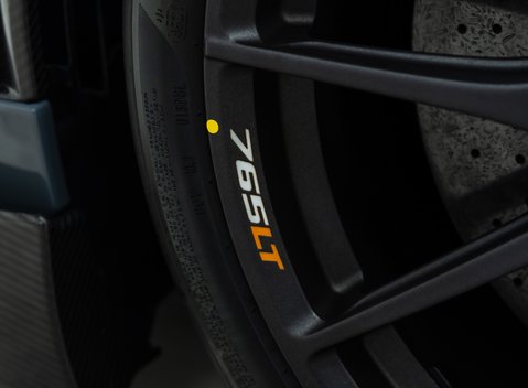 McLaren 765LT Spider 42