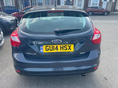Ford Focus 1.6T EcoBoost Titanium Navigator Euro 5 (s/s) 5dr 5