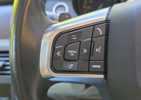 Land Rover Discovery Sport 2.0 Discovery Sport SE Tech TD4 Auto 4WD 5dr 35