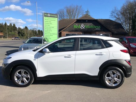 Hyundai KONA T-GDI SE CONNECT MHEV 53,000m, 1 owner Euro 6 ULEZ compliant 6