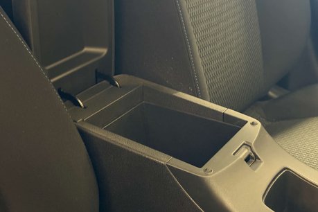 Nissan LEAF 24kWh Visia Hatchback 5dr Electric Auto (107 bhp) 42