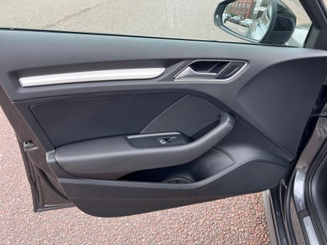 Audi A3 1.5 TFSI CoD Black Edition Sportback S Tronic Euro 6 (s/s) 5dr 77