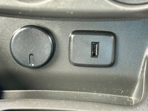 Vauxhall Corsa SRI VX-LINE NAV BLACK S/S 31