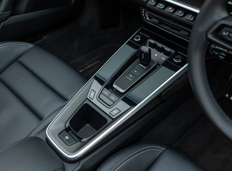 Porsche 911 Targa 4S (992) 27