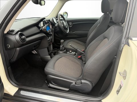Mini Hatchback 1.5 One Classic II 3dr 2