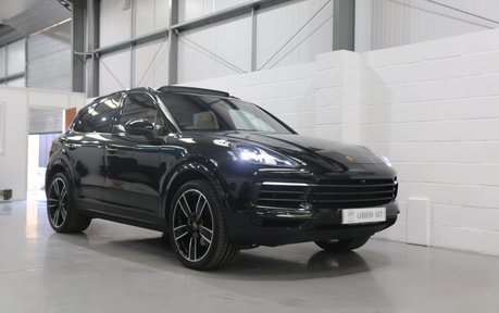 Porsche Cayenne V6 Platinum Edition - PTS Colour and Incredible Specification 35