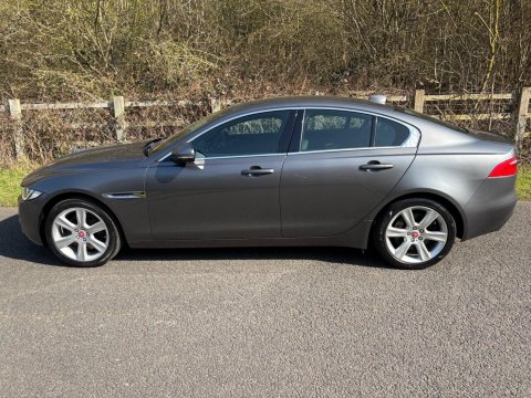 Jaguar XE PORTFOLIO 11