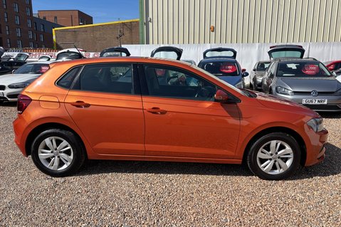 Volkswagen Polo SE EVO.. 6 SERVICES.. 1 PREVIOUS OWNER..APPLE CAR PLAY..AIR CON..SAT NAV. 37