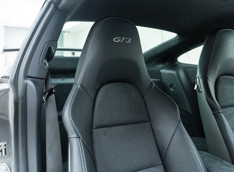 Porsche 911 GT3 (991.2) 12