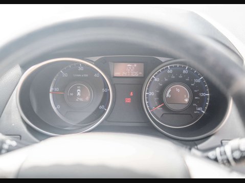 Hyundai ix35 1.7 ix35 Premium 2WD CRDI 5dr 9