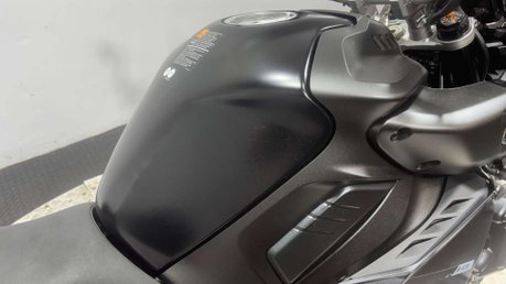 Yamaha MT-10 1000 Hyper-naked Mt 35k serviced extras new battery and MOT 46