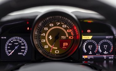 Ferrari 812 Superfast 17