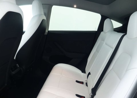 Tesla Model Y (Dual Motor) Long Range SUV 5dr Electric Auto 4WDE (384 bhp) 46