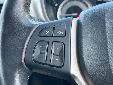 Suzuki Vitara SZ-T BOOSTERJET MHEV 29