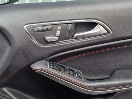 Mercedes-Benz A Class 2.0 A45 AMG Hatchback 5dr Petrol SpdS DCT 4MATIC Euro 6 (s/s) (360 ps) 12