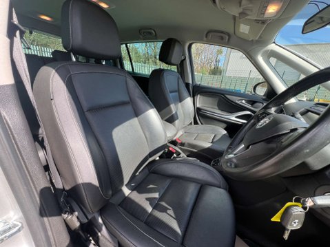 Vauxhall Zafira 1.4 Zafira Tourer SRi Nav T Automatic 5dr - NATIONAL DELIVERY* 19