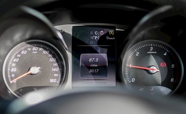 Mercedes-Benz V Class D AMG Line (Extra Long) 20