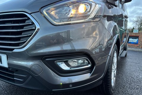 Ford Tourneo Custom 320 130 ps Titanium L2 9 Seater - Automatic 21