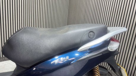 Piaggio Fly 2015 ONLY 8K RUNNING PROJECT SCOOTER SPARES OR REPAIR 125CC 17