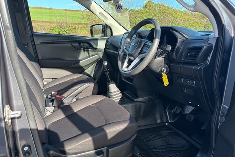 Isuzu D-Max Utility Single Cab 4x4 Pickup 15