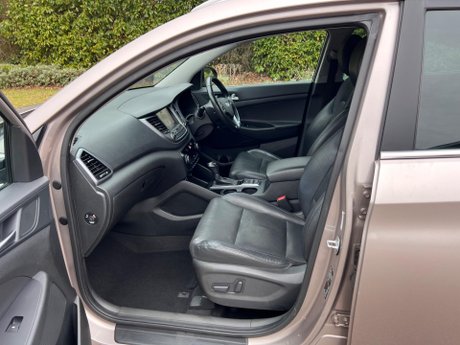 Hyundai TUCSON 2.0 CRDi Premium Auto 4WD Euro 6 5dr 80