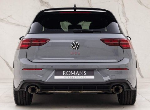 Volkswagen Golf GTI CLUBSPORT 45 TSI DSG 21