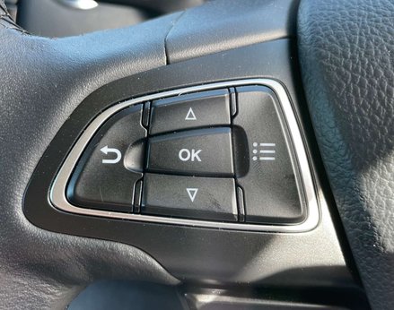 Ford Ecosport 1.0 EcoSport Titanium 5dr 44