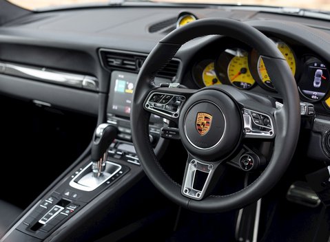 Porsche 911 (991.2) Turbo S 11
