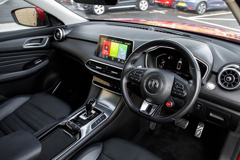 MG HS EXCLUSIVE DCT 4