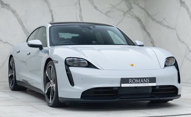 Porsche Taycan 4S 6