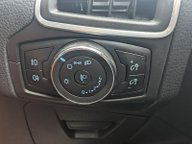 Ford Focus ZETEC NAVIGATOR TDCI 26