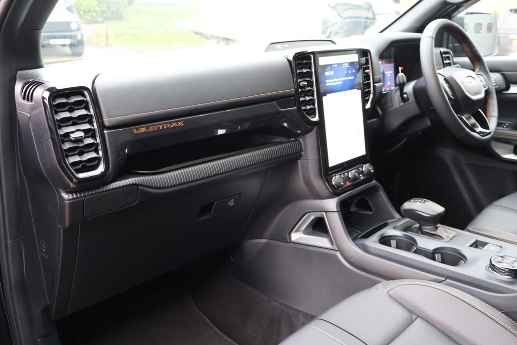 Ford Ranger NEW DEMO  SHOW ROOM MODEL WILDTRAK ECOBLUE 3.0 V6 STYLED BY SEEKER 23